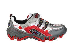 福建省南安市三鑫鞋業(yè)產(chǎn)品展覽 匠心鑄就品質(zhì)，創(chuàng)新引領(lǐng)時(shí)尚